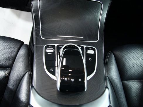 Used 2015 Mercedes-Benz C 300 4MATIC Sedan image 22