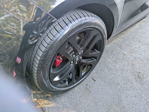 Used 2023 Land Rover Range Rover Evoque R-Dynamic SE image 5