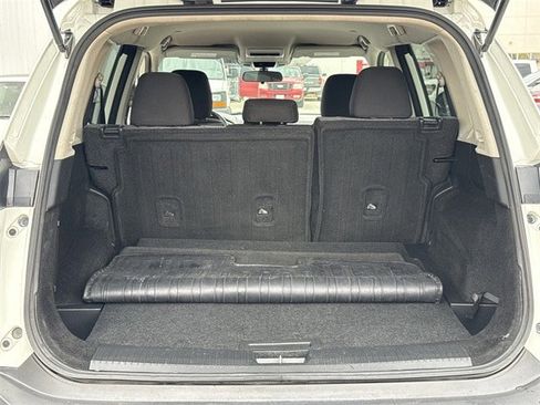 Used 2022 Nissan Rogue S image 32