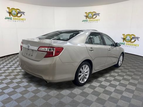 Used 2013 Toyota Camry XLE FWD image 10