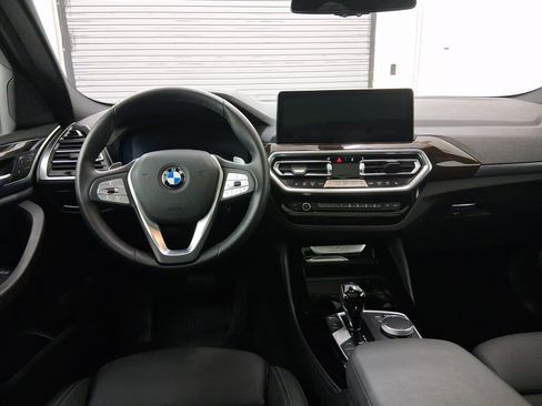 Certified 2023 BMW X4 xDrive30i image 4