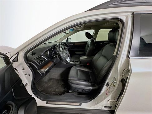 Used 2016 Subaru Outback 2.5i Limited image 21