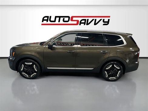 Used 2023 Kia Telluride EX image 4
