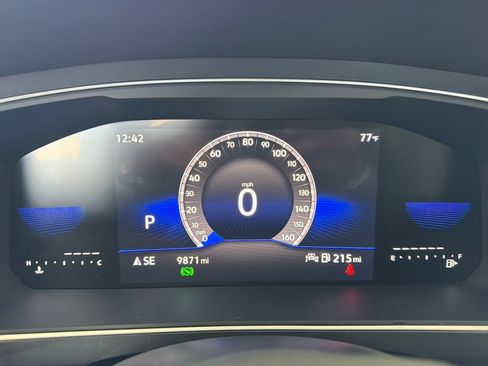 Used 2023 Volkswagen Tiguan SE FWD image 22