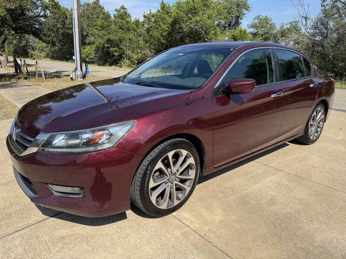 Used 2015 Honda Accord Sport image 9