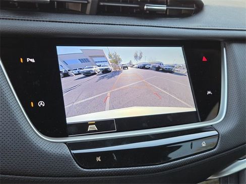 New 2025 Cadillac XT6 Luxury image 26