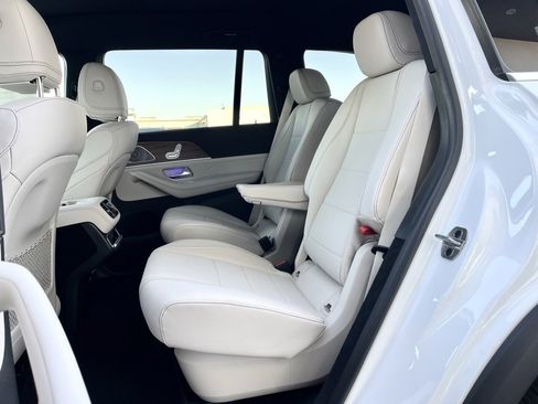 Certified 2024 Mercedes-Benz GLS 450 4MATIC image 4