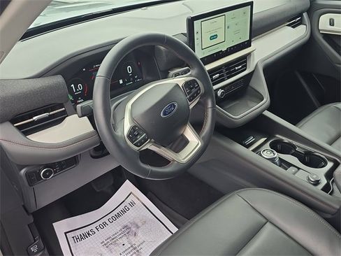 Used 2025 Ford Explorer Active w/ Active Comfort Package image 20