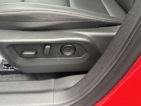 Used 2025 Buick Envision Preferred image 21