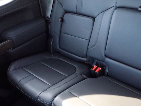 Certified 2022 Chevrolet Silverado 1500 High Country w/ Technology Package image 14