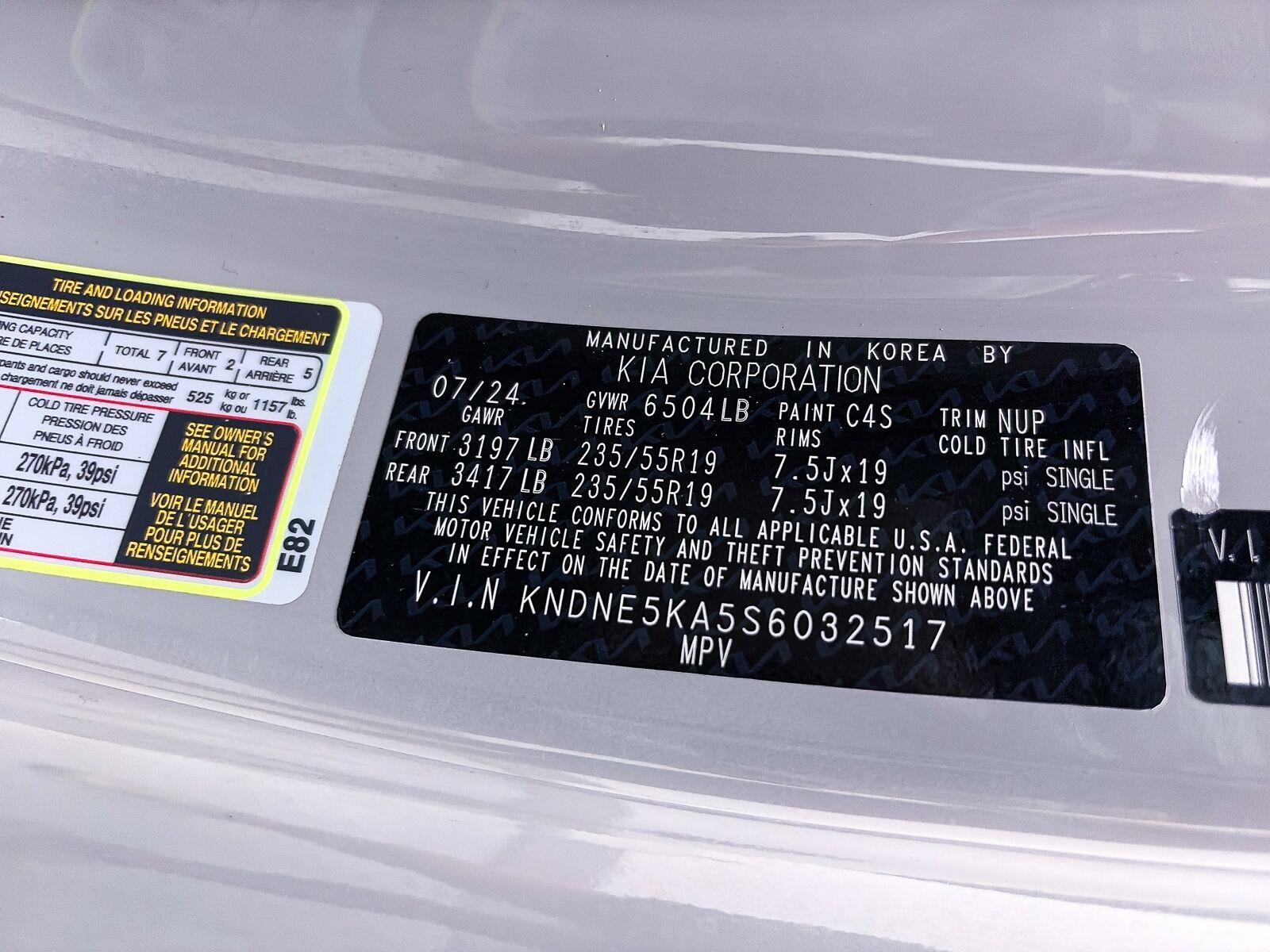 Used 2025 Kia Carnival SX Prestige FWD image 42
