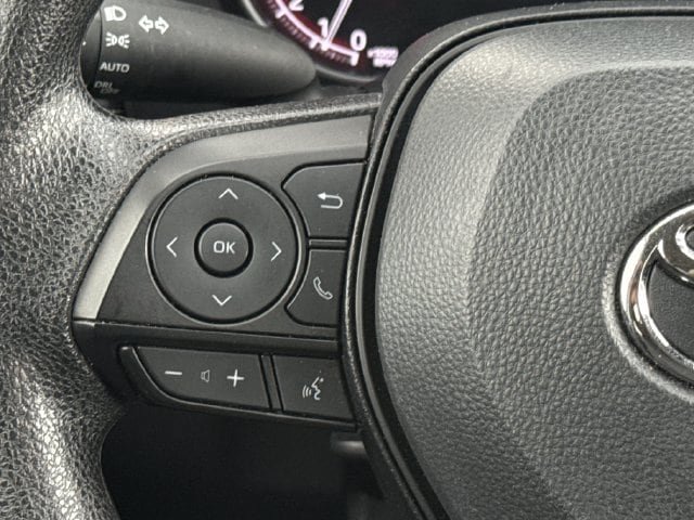 Used 2025 Toyota RAV4 XLE AWD/4WD image 14