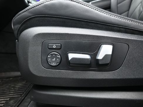 Used 2023 BMW X5 xDrive40i w/ Premium Package image 13