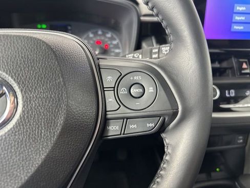 Used 2024 Toyota Corolla Cross LE image 16