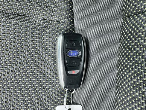 Used 2024 Subaru Crosstrek 2.0i Premium image 32