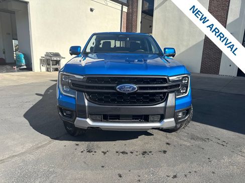 Used 2025 Ford Ranger Lariat w/ FX4 Off-Road Package AWD/4WD image 2