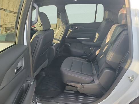 New 2026 Chevrolet Traverse Z71 w/ Enhanced Driving Package AWD/4WD image 23