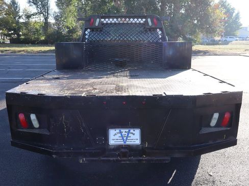 Used 2012 Ford F550 XL w/ Payload Upgrade Pkg image 6