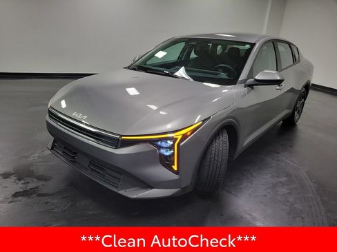 Used 2025 Kia K4 FWD image 4