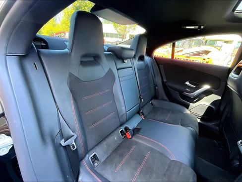 Used 2022 Mercedes-Benz CLA 250 4MATIC image 29