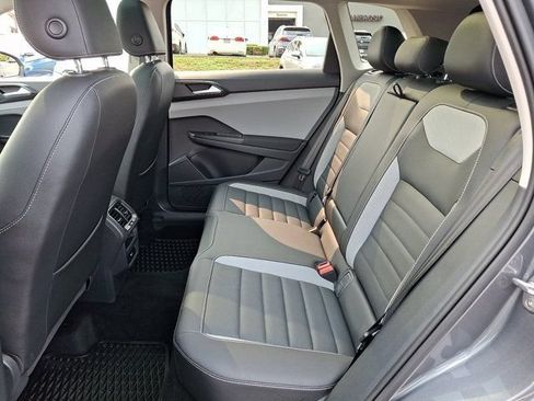 Certified 2022 Volkswagen Taos SEL AWD/4WD image 13
