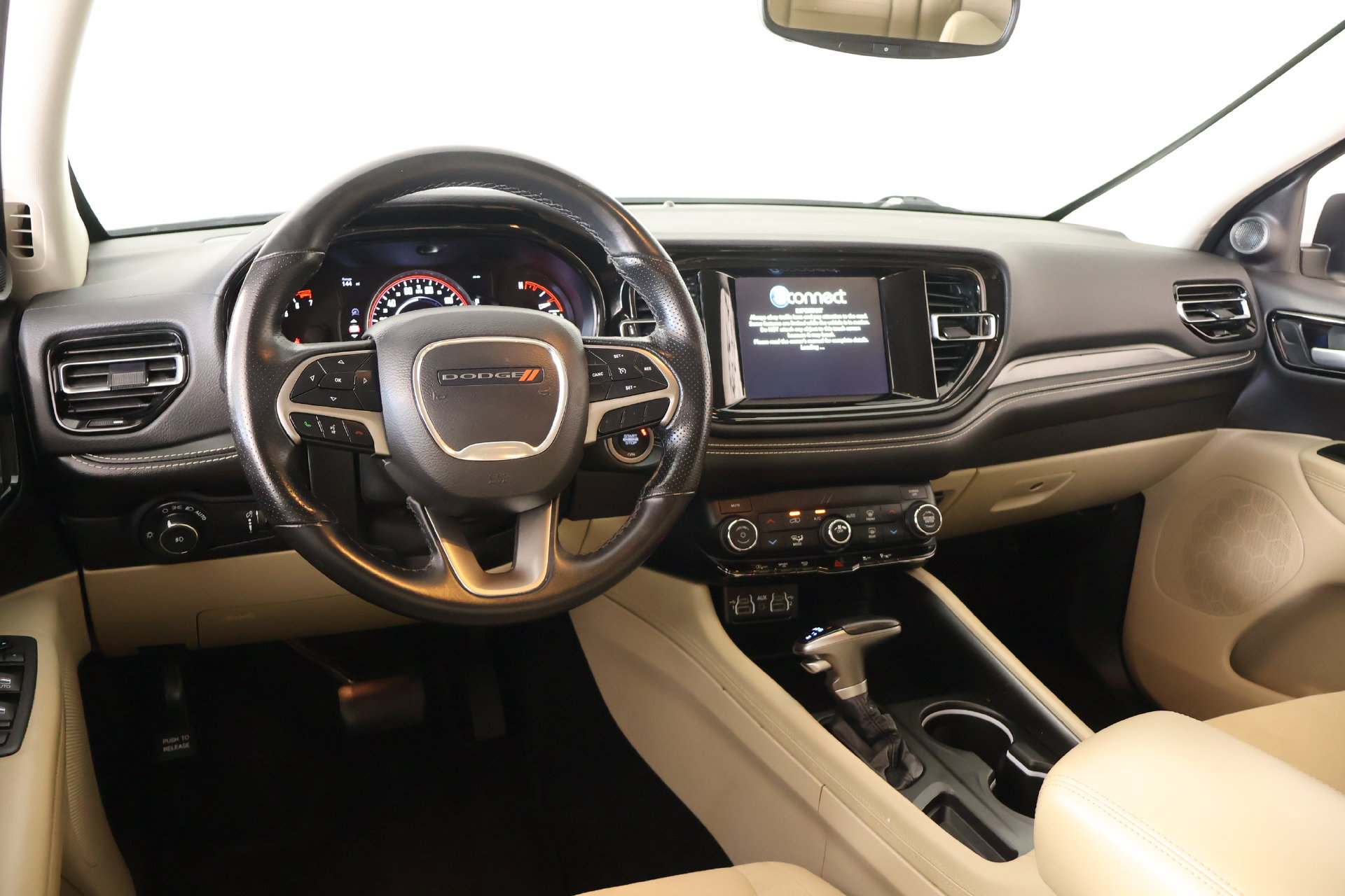 Used 2022 Dodge Durango SXT w/ Anodized Platinum Package AWD/4WD image 2