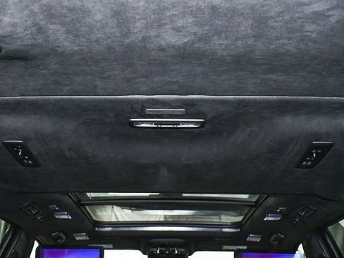 Used 2026 Cadillac Escalade ESV Platinum Sport AWD/4WD image 75
