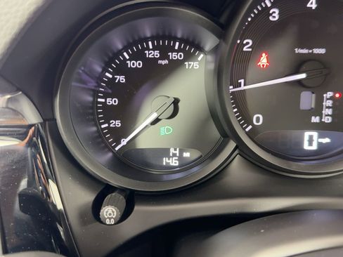 Used 2026 Porsche Macan image 20