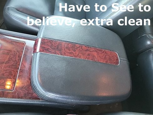 Used 2007 Cadillac Escalade AWD w/ Information Package image 31