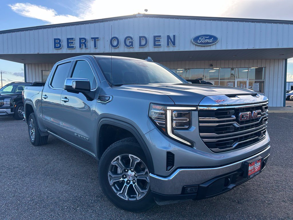 Used 2025 GMC Sierra 1500 SLT AWD/4WD image 1