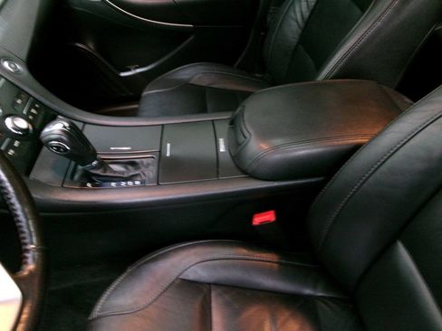 Used 2013 Ford Taurus SEL FWD image 18