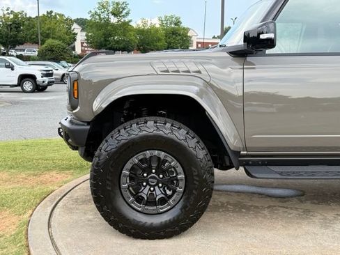 Used 2025 Ford Bronco Raptor AWD/4WD image 12