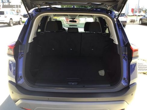 Used 2023 Nissan Rogue S AWD/4WD image 19
