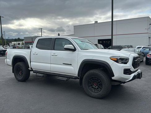 Certified 2023 Toyota Tacoma TRD Pro AWD/4WD image 7