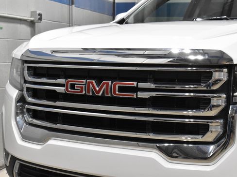 Used 2023 GMC Acadia SLE w/ Driver Convenience Package image 33