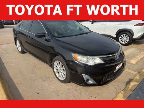 Used 2012 Toyota Camry XLE image 1