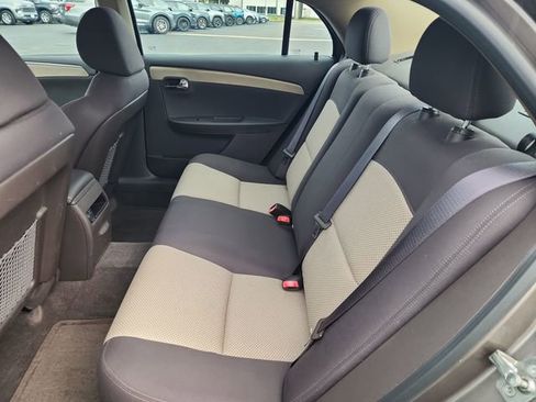 Used 2012 Chevrolet Malibu LS FWD image 17