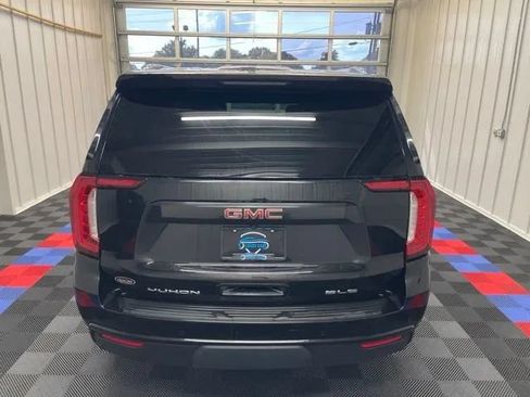Used 2023 GMC Yukon XL SLE AWD/4WD image 5