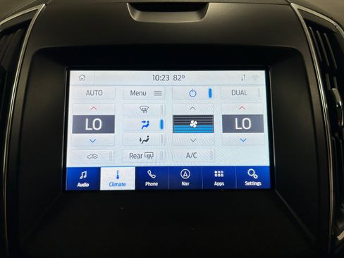 Used 2020 Ford Edge Titanium w/ Equipment Group 301A AWD/4WD image 6
