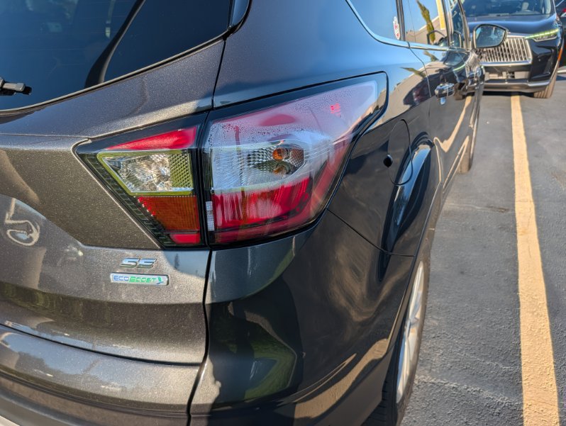 Used 2018 Ford Escape SE w/ SE Sync 3 Package FWD image 29
