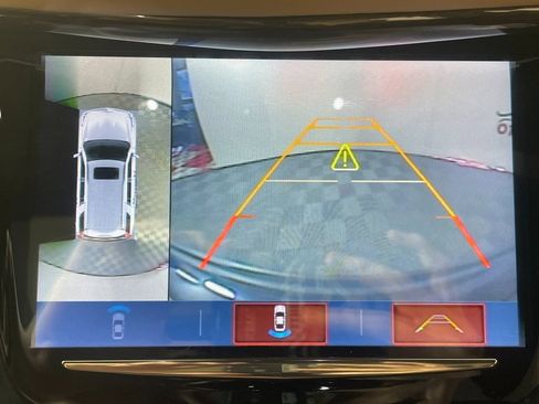 Used 2018 Cadillac Escalade Platinum image 21