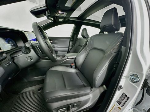 Certified 2026 Toyota Crown Platinum AWD/4WD image 22