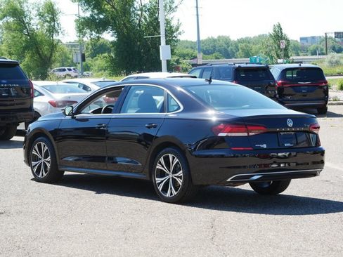 Used 2020 Volkswagen Passat 2.0T SEL FWD image 5