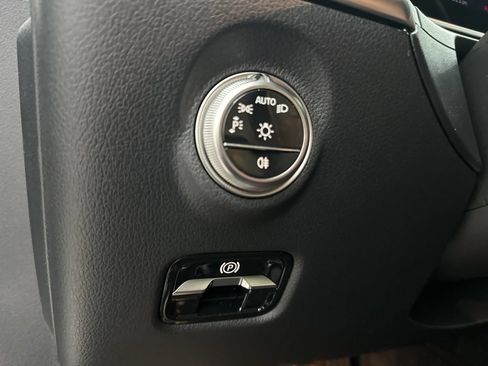 Used 2026 Mercedes-Benz C 300 Sedan image 17