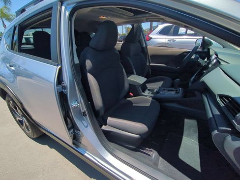 Used 2025 Subaru Crosstrek 2.5i Premium AWD/4WD image 27