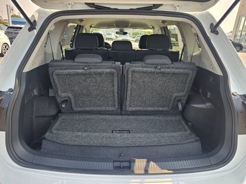 Certified 2024 Volkswagen Tiguan S FWD image 31