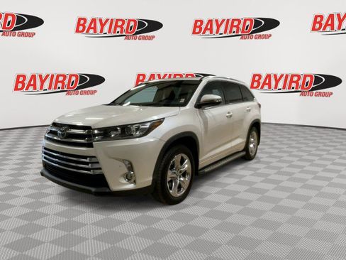 Used 2019 Toyota Highlander Limited Platinum image 4