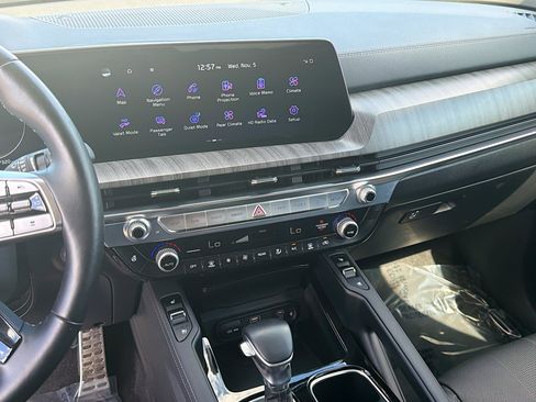 Used 2023 Kia Telluride SX image 29
