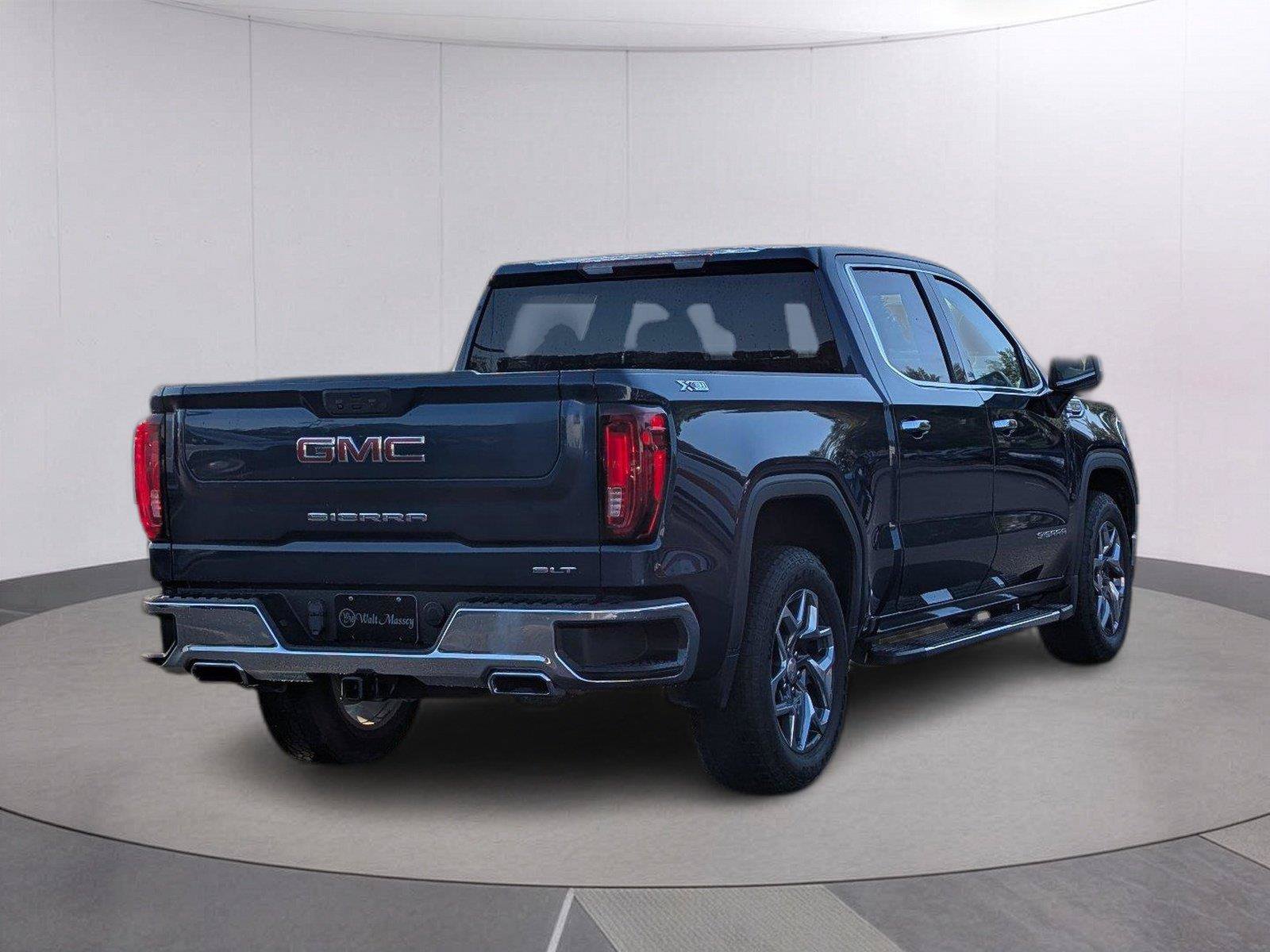Used 2022 GMC Sierra 1500 SLT AWD/4WD image 6