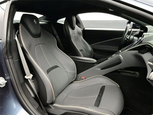 Used 2023 Ferrari Roma image 12